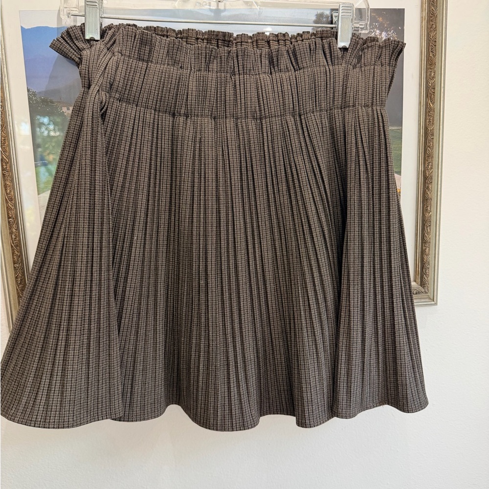 Brown Pleated Skirt